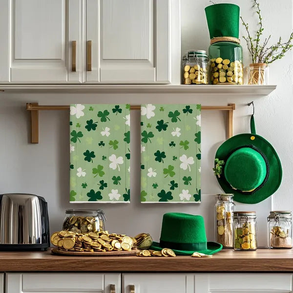 Green Clover Shamrock St. Patrick's Day Kitchen Towels Dish Towels, 18x26 Inch Farmhouse Holiday Spring Decoration Hand Towels Set of 2
