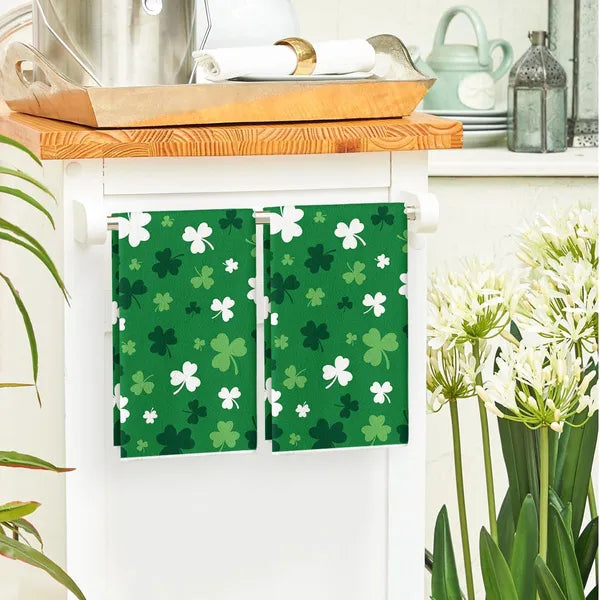 Green Clover Shamrock St. Patrick's Day Kitchen Towels Dish Towels, 18x26 Inch Farmhouse Holiday Spring Decoration Hand Towels Set of 2